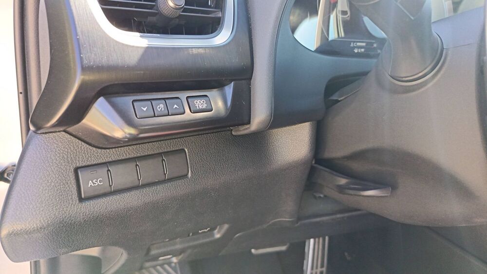 UX 250H 2.0 VVT-iE 184 F Sport 2021 occasion 84350 Courthezon