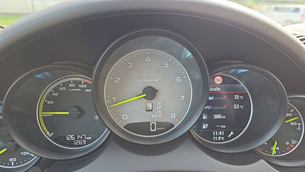 Cayenne 3.0 416 e-Hybrid 4x4 Tiptonic 8 Platinium 2017 occasion 27140 Gisors