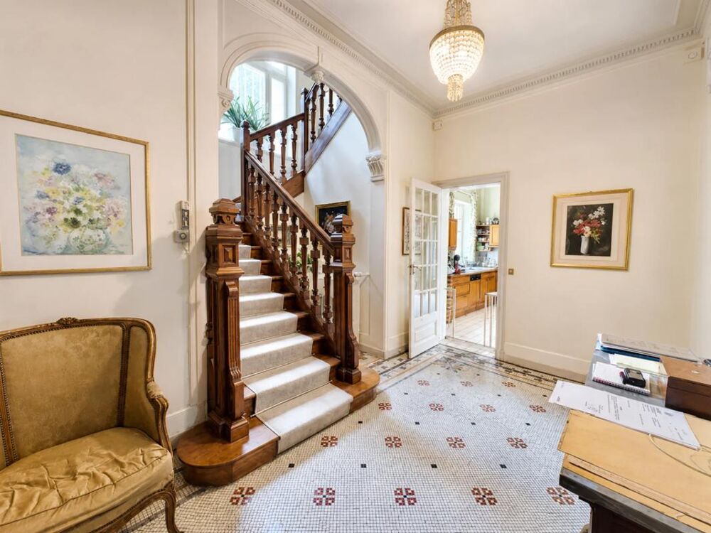 Maison de maître 360 m² à Saint-Just-en-Chaussée