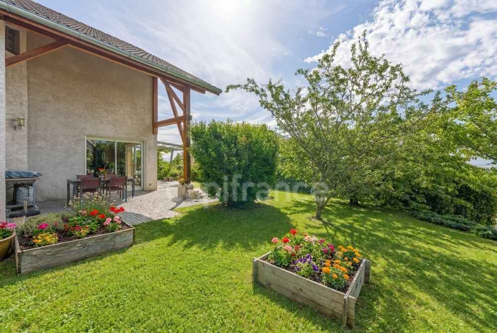 Maison 5 pièces 142 m² · à Challex · 142 m² · 729 000 €