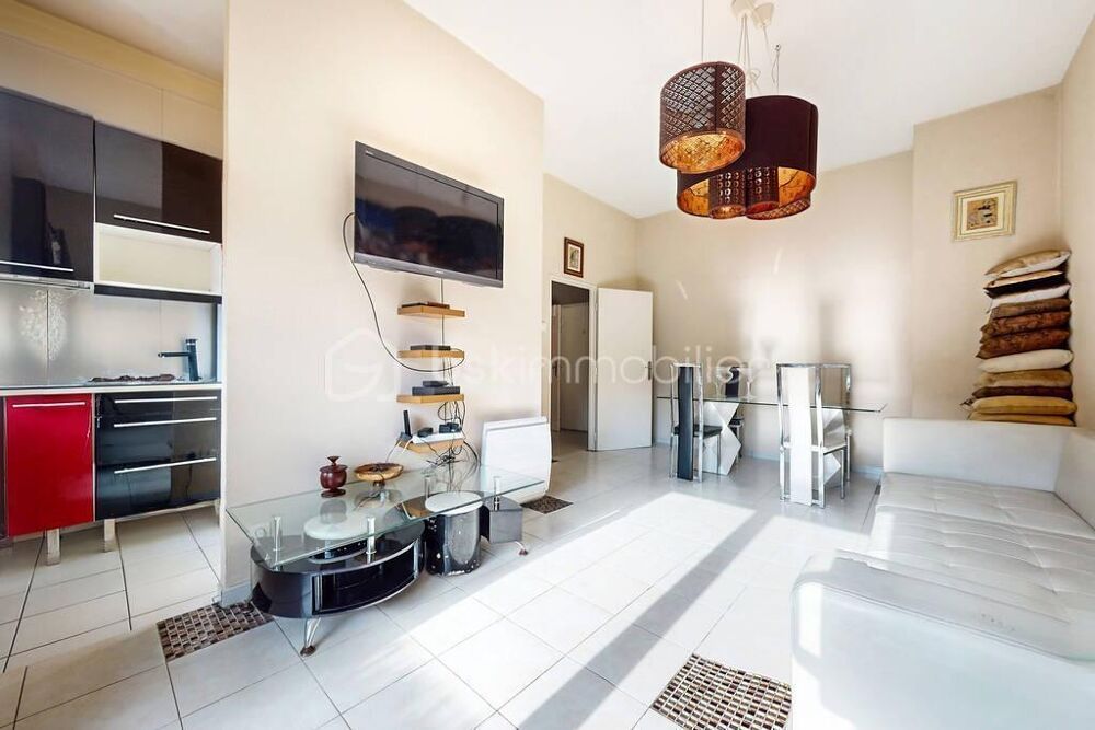 Magnifique F2 45m² terrasse 6m² SUD box
