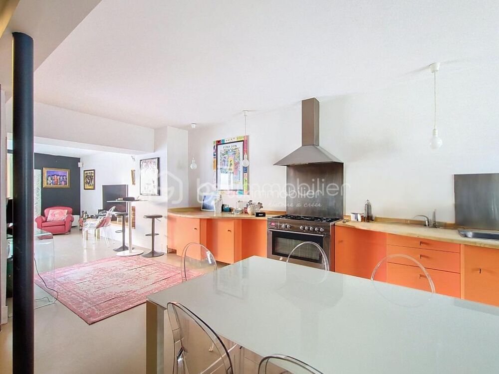 Belle maison de ville aux Arceaux avec piscine et garage