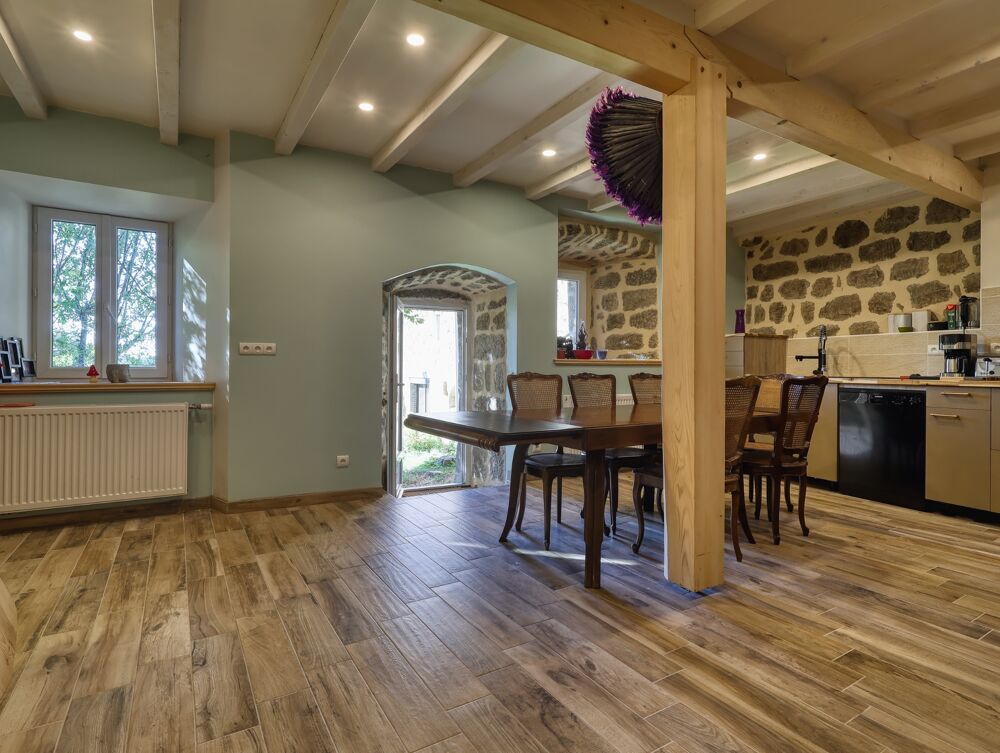 Vente Maison Ensemble immobilier de charme avec résidence principale et 3 gîtes, vaste terrain SAINT AGREVE (07) Saint agreve