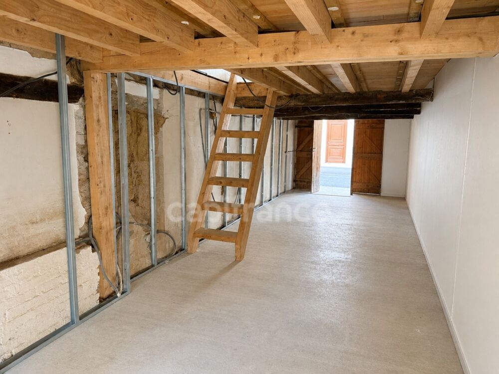 Vente Maison L'Isle En Dodon – Maison de village mitoyenne à rénover avec 700 m² de terrain, toiture neuve et fort potentiel L isle en dodon