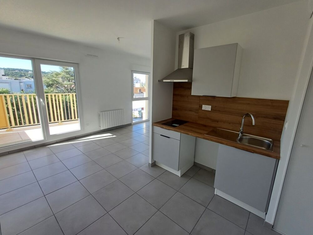 Location Appartement Studio avec parking et balcon à CHENOVE Chenove