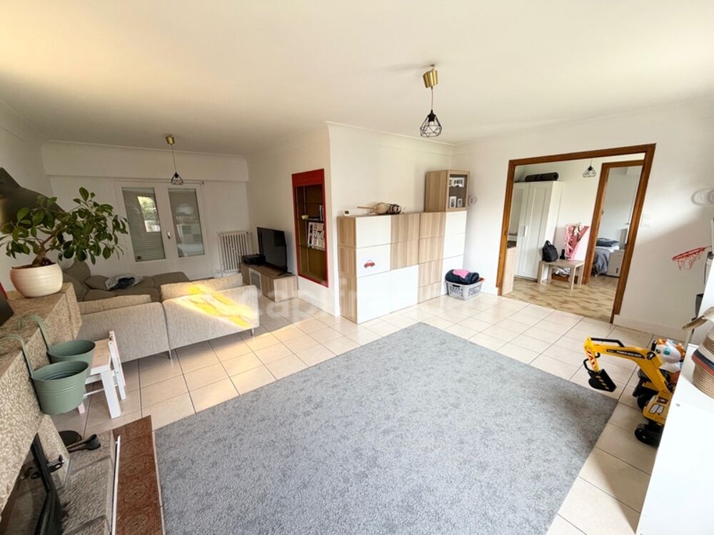 EXCLUSIVITÉ - Maison de ville à vendre 6 pièces à Chateauneuf-du-faou (29) DPE D