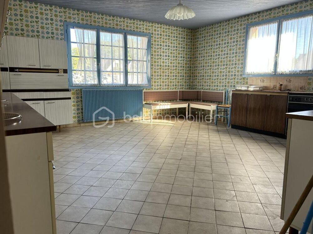 Vente Maison Maison 8 pièces de 204m² à VERNOU-LA-CELLE-SUR-SEINE (77670) Vernou la celle sur seine