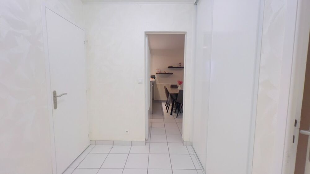 Dpt Finistère (29), à vendre QUIMPER appartement T3 meublé de 63 m² habitable - Cave