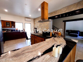  Propri�t�/ch�teau � vendre 5 pi�ces 200 m�