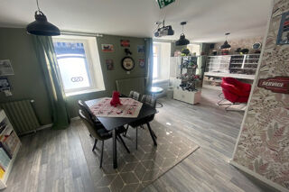  Immeuble à vendre 9 pièces 217 m²