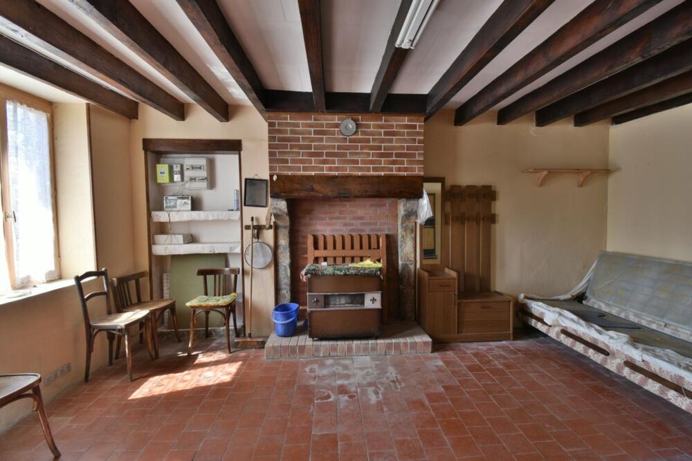 Maison à rénover, à fort potentiel à la campagne, Montchevrier (36)