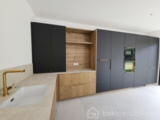  Maison  vendre 8 pices 280 m