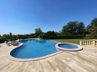  Maison  vendre 6 pices 235 m