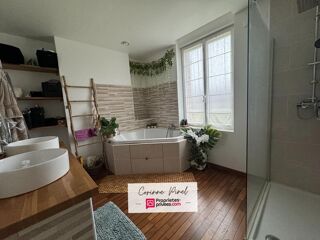  Maison � vendre 8 pi�ces 222 m�