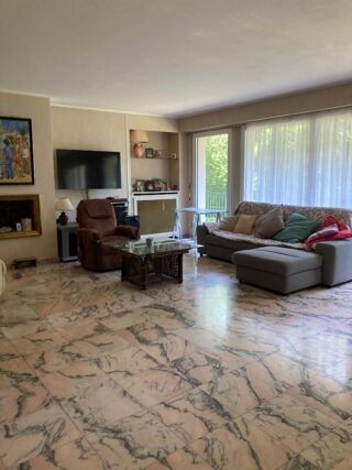  Appartement � vendre 5 pi�ces 146 m�