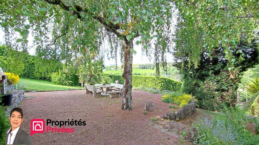 THIZY-LES-BOURGS (69240) Maison individuelle 223 m² habitables, terrain 2000 m², 4 chambres, garages, annexes