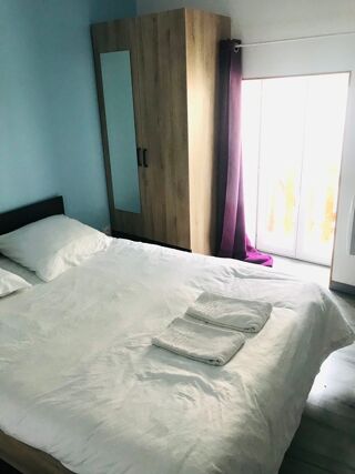  Immeuble � vendre 14 pi�ces 320 m�