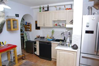  Propriété/château à vendre 8 pièces 216 m²