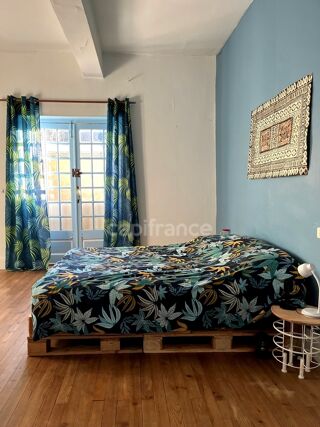  Immeuble à vendre 6 pièces 195 m²