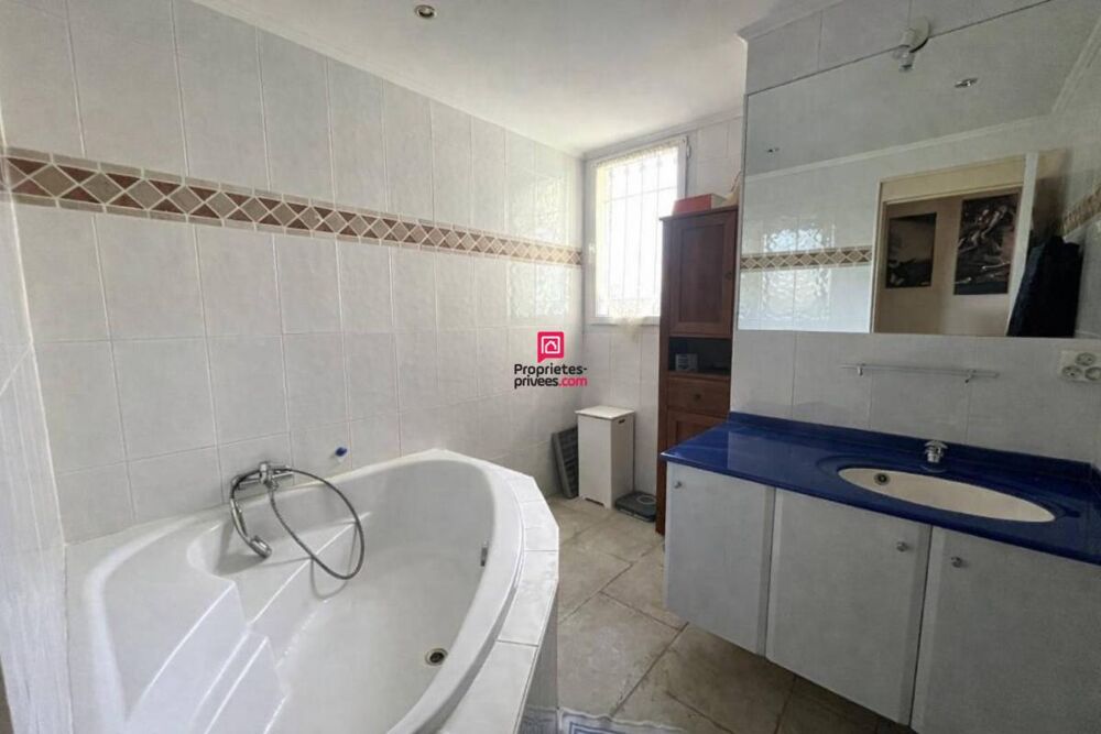 � vendre  Maison Tourrettes (83440)