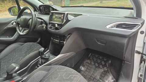 2008 1.2 PureTech 110 Active 2017 occasion 94300 Vincennes