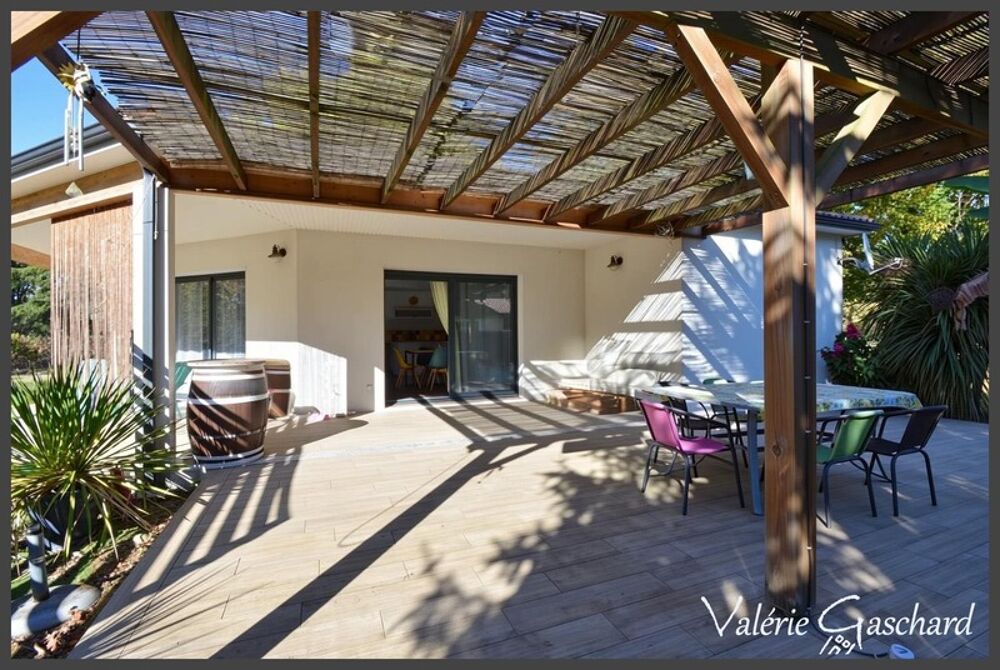 Ménesplet (proche Montpon-Ménestérol) Maison de 130 m² en parfait état