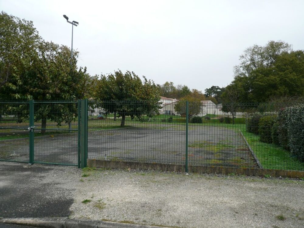 Vente Terrain ? CHATEAUBERNARD (16) Terrain � Vendre ? Chateaubernard