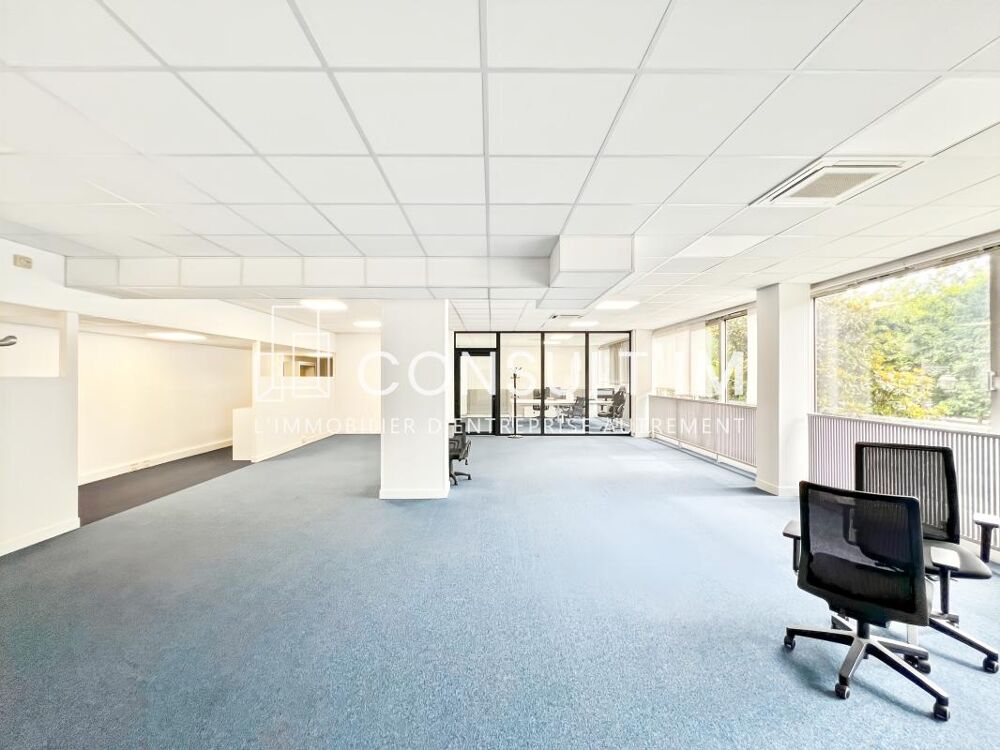   Lumineux, Terrasse, Climatisé Suresnes