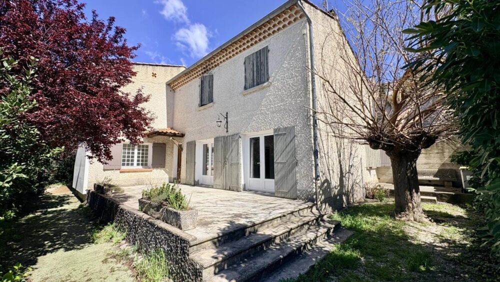 Maison au coeur du village de Caromb