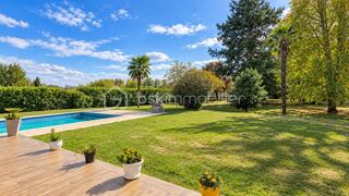  Maison à vendre 12 pièces 233 m²