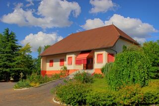  Proprit/chteau  vendre 7 pices 230 m