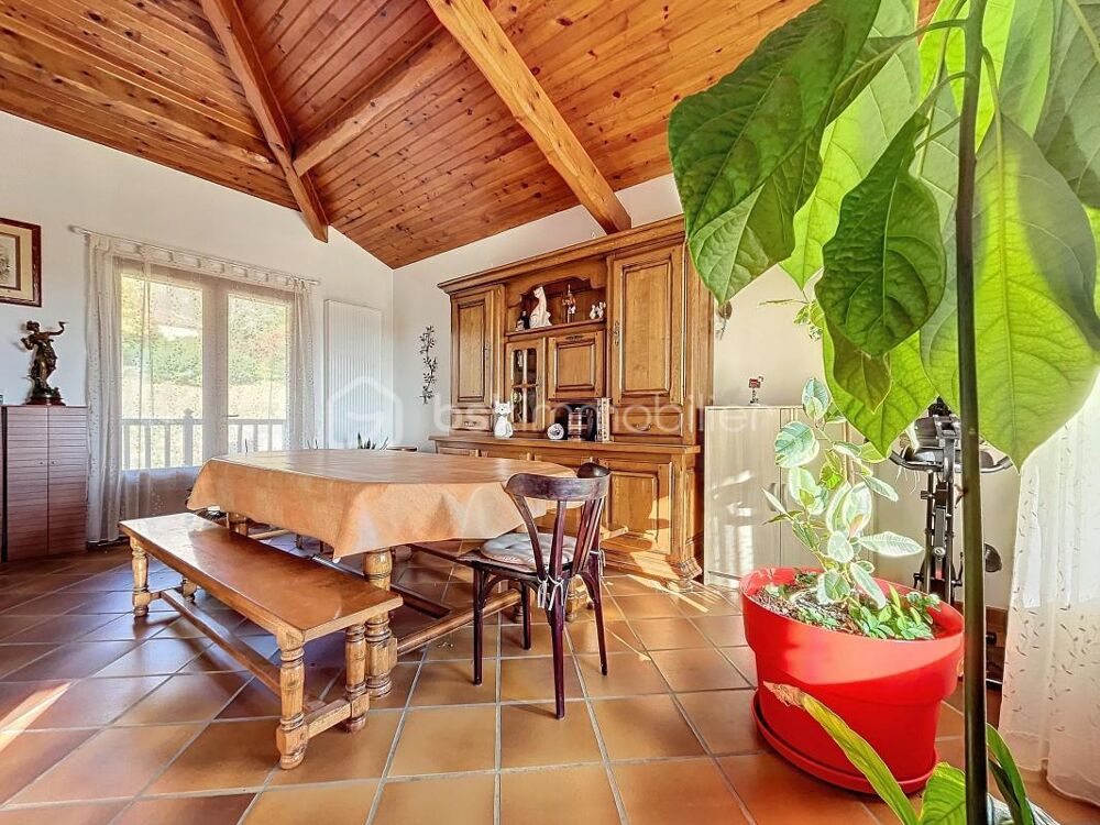 Vente Maison Maison familiale 104 m² avec grand terrain, sous-sol total et dépendance Gasques