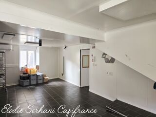  Immeuble à vendre 15 + pièces 385 m²
