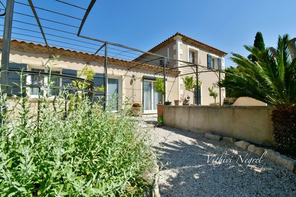 Maison à vendre 5 pièces, MOURIES (13)