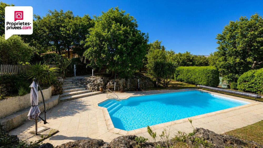 Très belle Villa Provençale 5 pièces 133 m2 avec grande piscine et terrain de 3000 m2