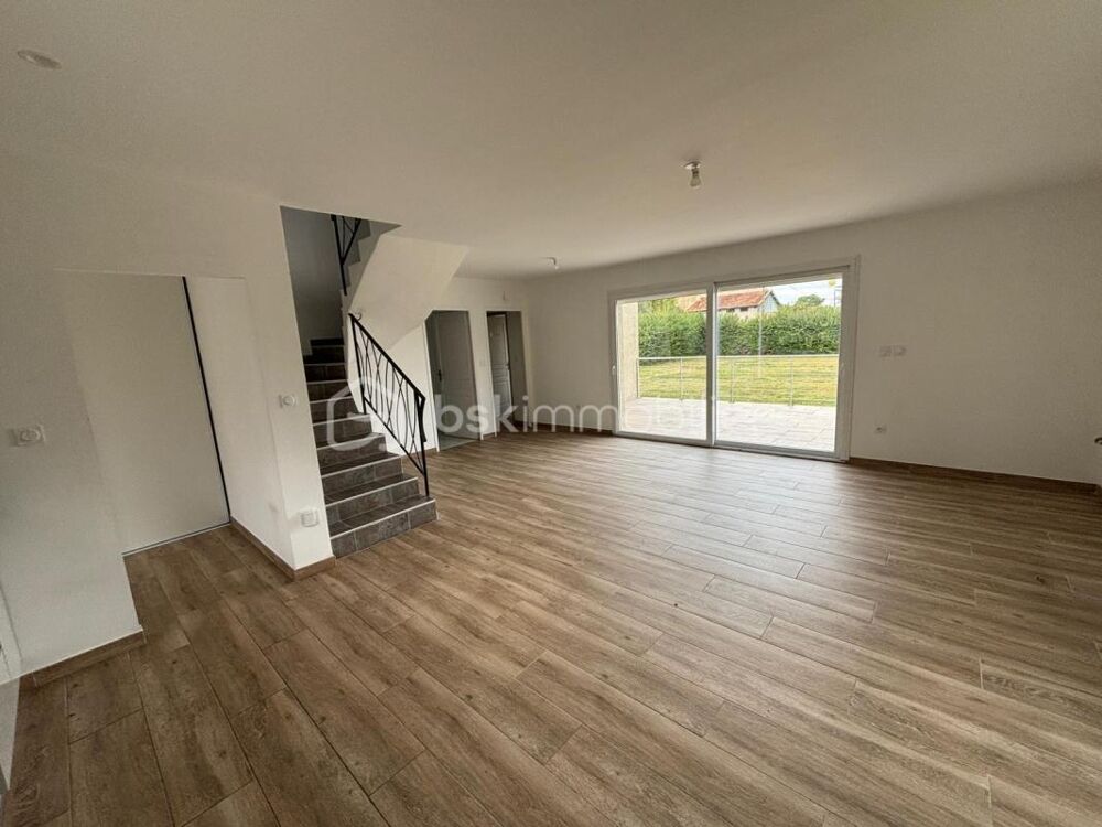 Villa récente avec belles prestations  105 m² habitables  Terrain 1103 m²