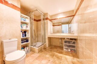 Vente Appartement *Levallois Perret STUDIO EN EXCLUSIVITE AVEC TERRASSE 284 000 NET VENDEUR  honoraires d'agence 15000* Levallois perret