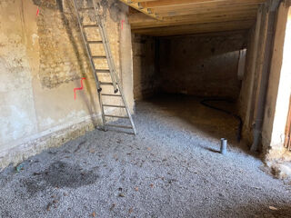  Remise / Grange � vendre 3 pi�ces 86 m� Ruelle sur touvre