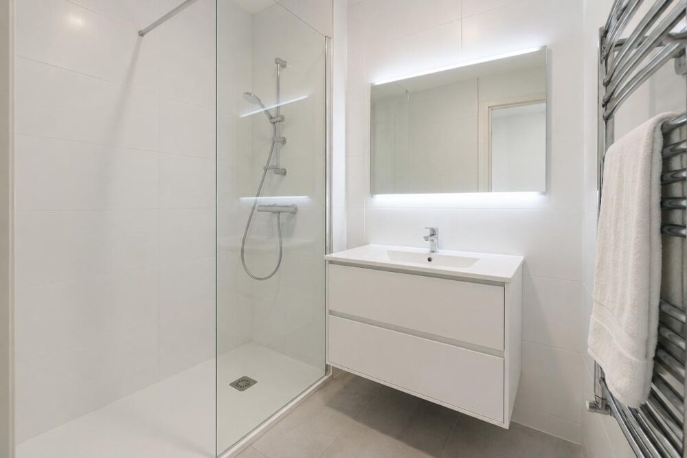 Vente Appartement *COEUR CHARTRONS - T2 idéalement situé avec loggia + cuisine + prestations de qualité Bordeaux