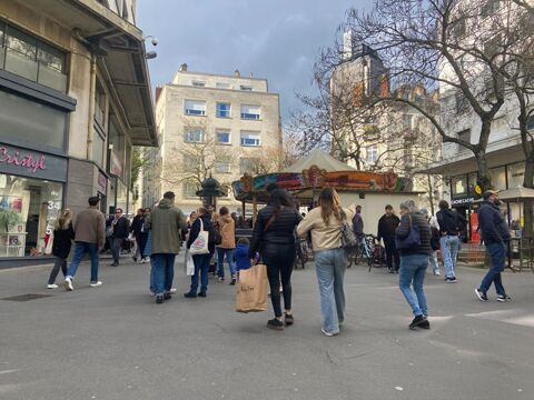   44000 NANTES - LOCAL COMMERCIAL 240 m² A LOUER - GRASLIN-CALVAIRE 