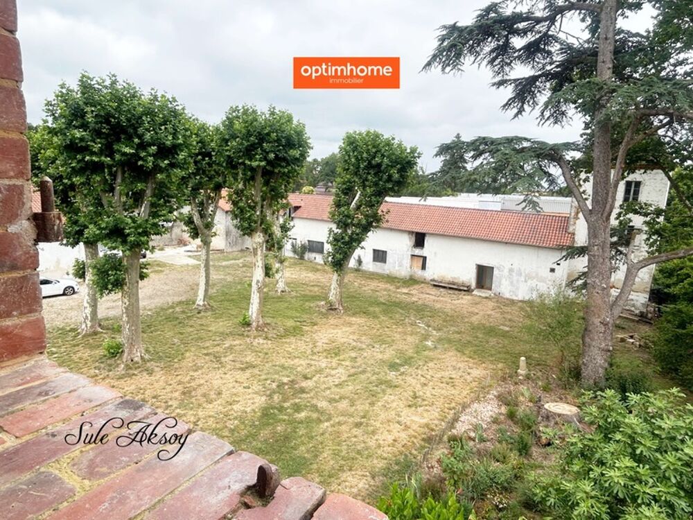 Vente Domaine - Ensemble immobilier du XIXe de 2 bâtiments avec tours, idéal gîtes et chambres d'hôtes