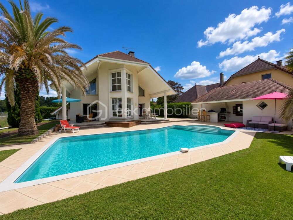 Maison d'architecte de 189 m² avec piscine