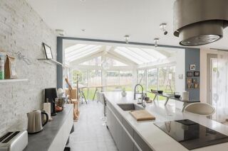  Maison  vendre 7 pices 201 m