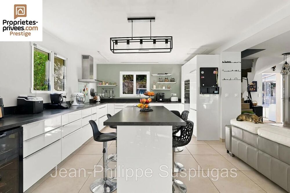 Vente Maison Maisons Cuges Les Pins 12 pièce(s) 310 m2 Cuges les pins