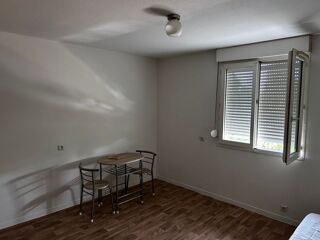  Appartement à louer 1 pièce 21 m²