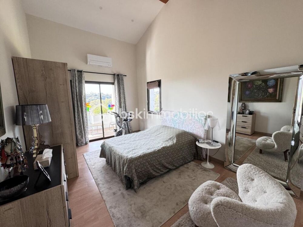 � vendre  Villa Agay (83530)