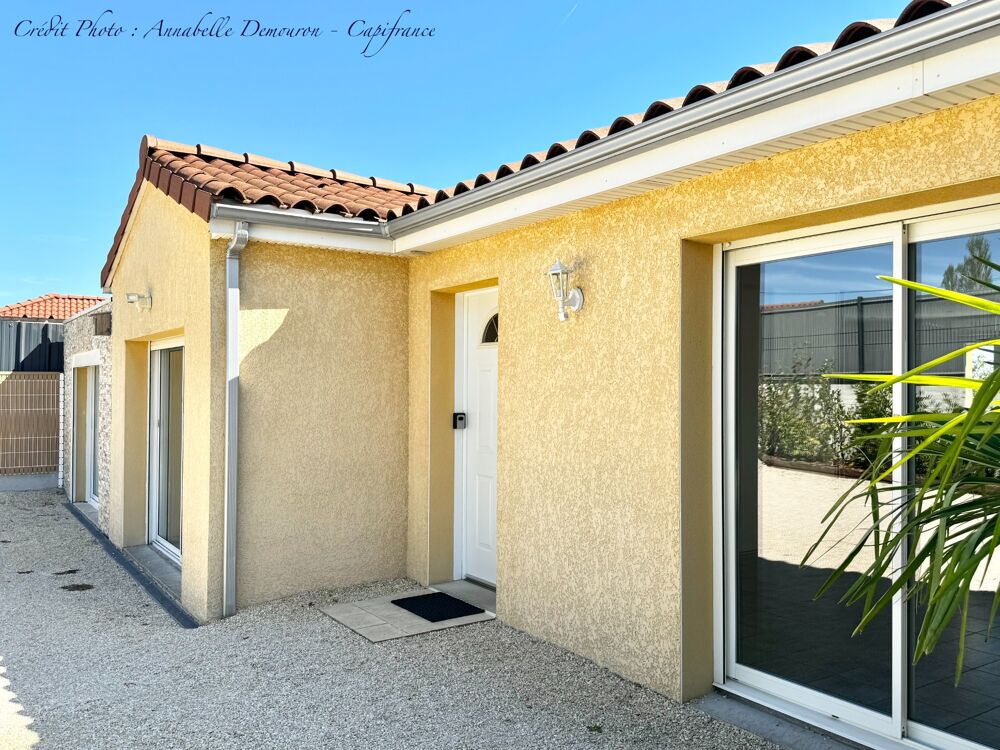 Vente Maison GRANDE MAISON DE PLAIN-PIED - BEAUREGARD-VENDON – 4/5 CHAMBRES – TERRAIN 1 449 m² – VUE PUY DE DÔME Beauregard vendon