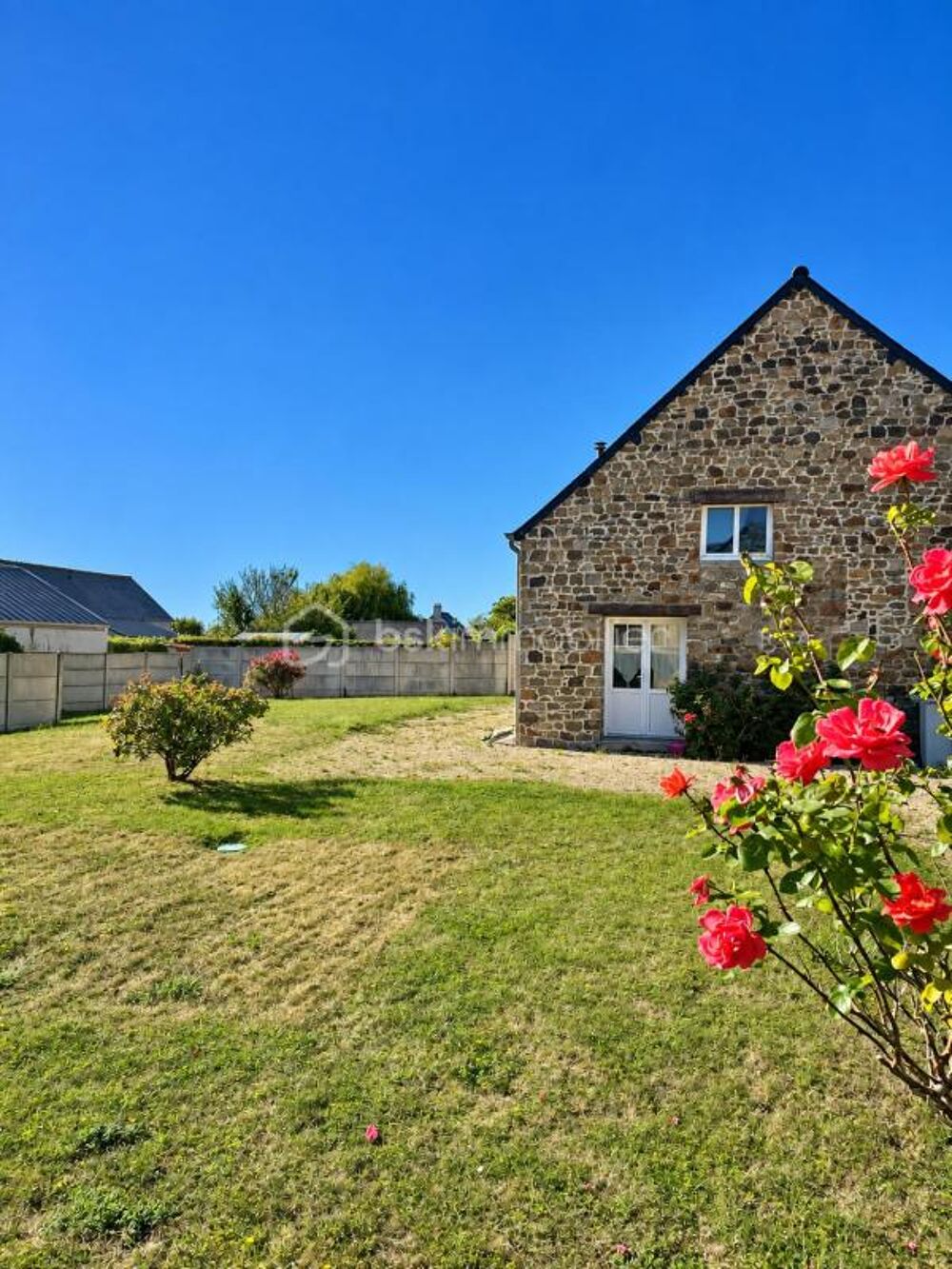 Maison en pierre 80 m² + 78 m² de potentiel  Terrain 749 m²