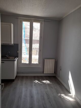  Appartement à louer 2 pièces 37 m²