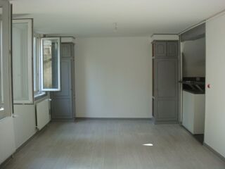  Appartement à louer 3 pièces 72 m²